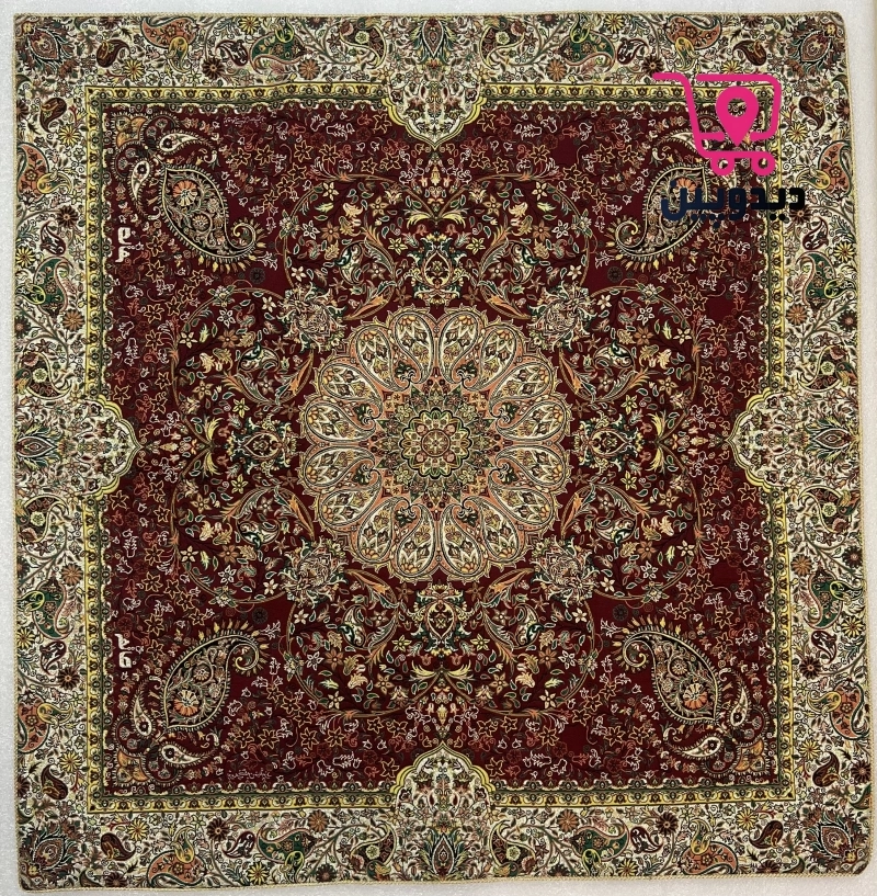 ترمه رومیزی یک در یک طرح سنتی رنگ زرشکی