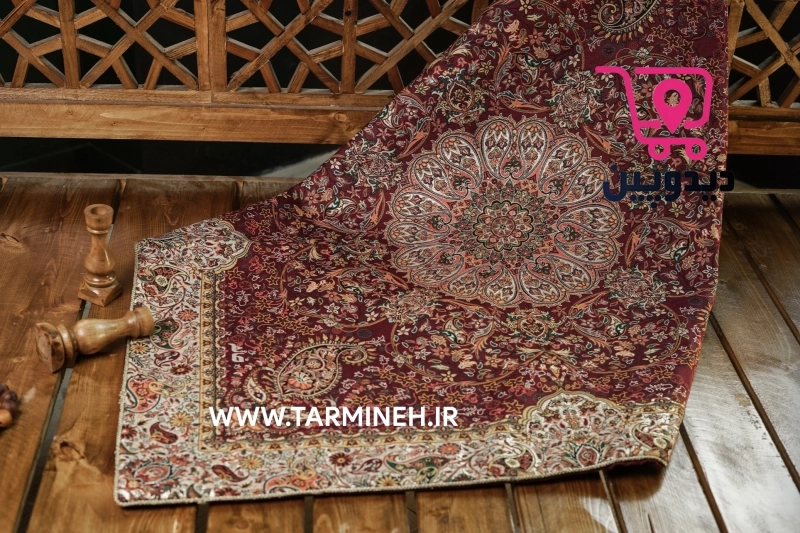 رومیزی ترمه یک در یک متر طرح سنتی رنگ زرشکی